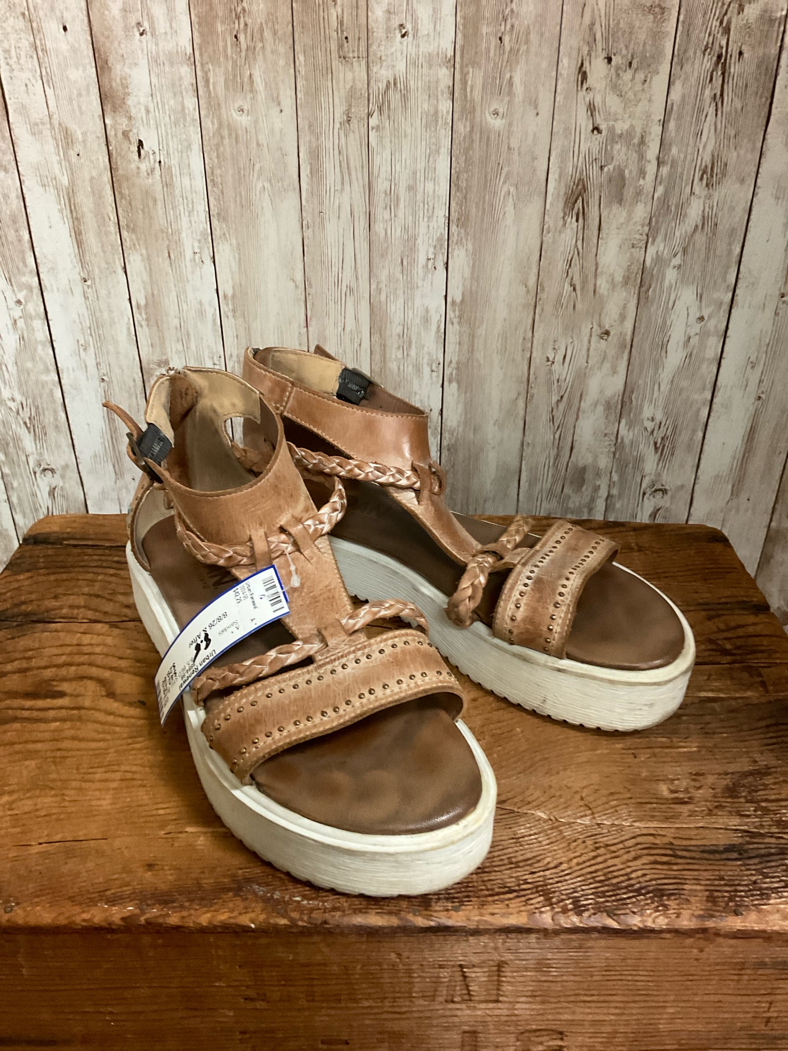 8.5 BED STU Brown Sandals
