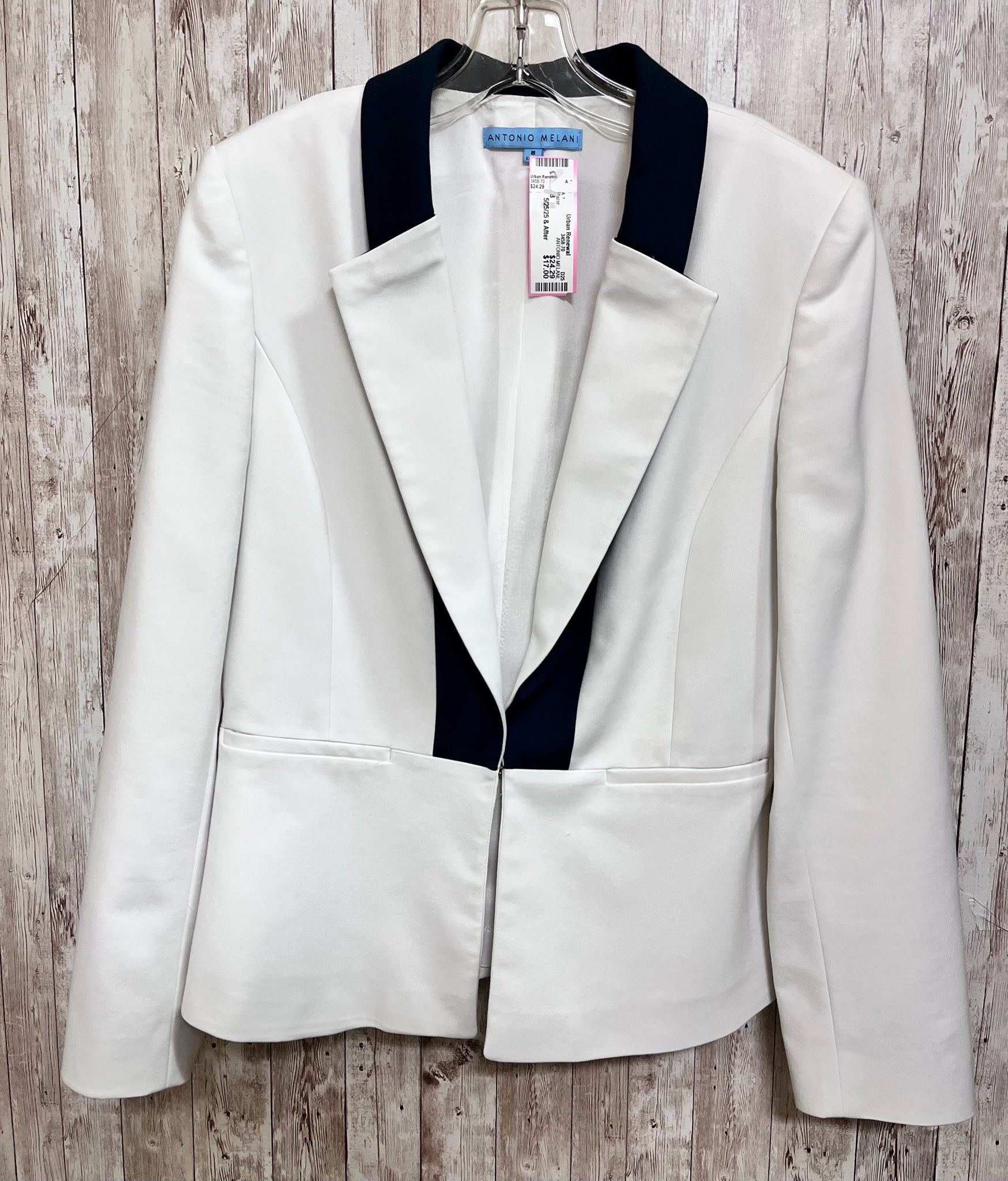 Size 8 ANTONIO MELANI WHITE AND NAVY Blazer