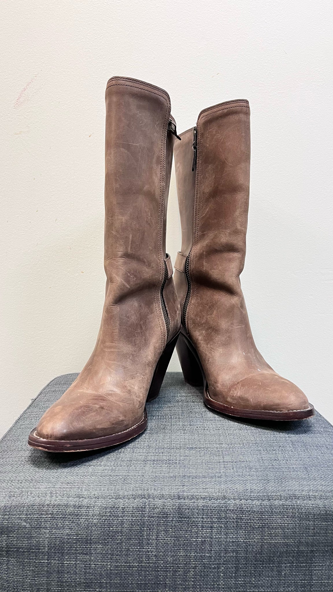 10 COLE HAAN Brown Boots