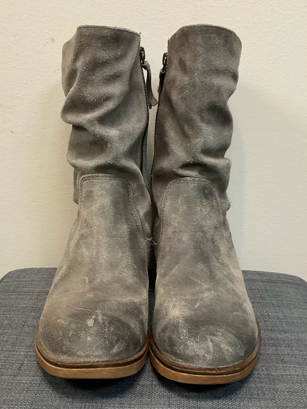 8 SOFFT GREY Boots