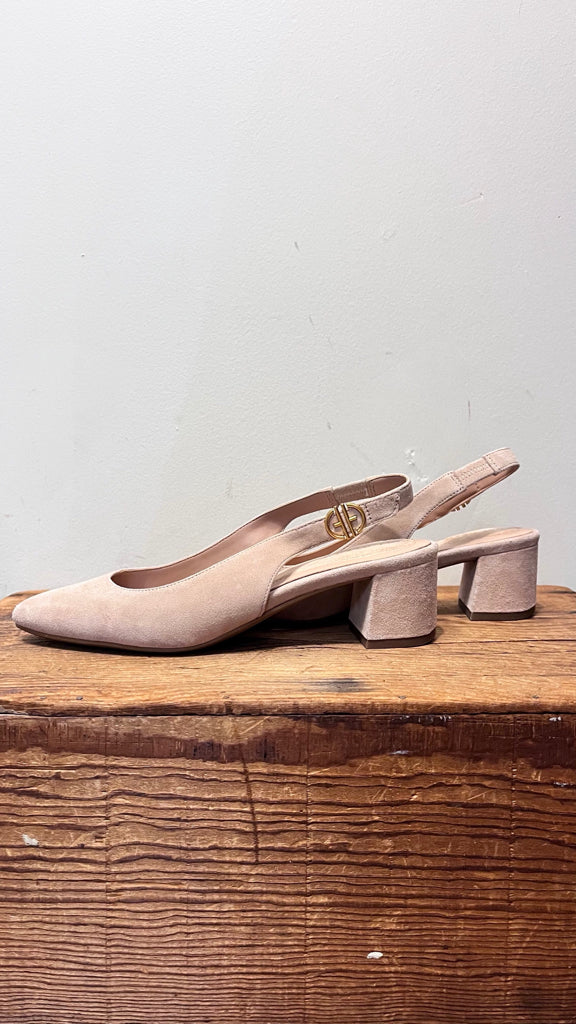 6 COLE HAAN Nude SHOES