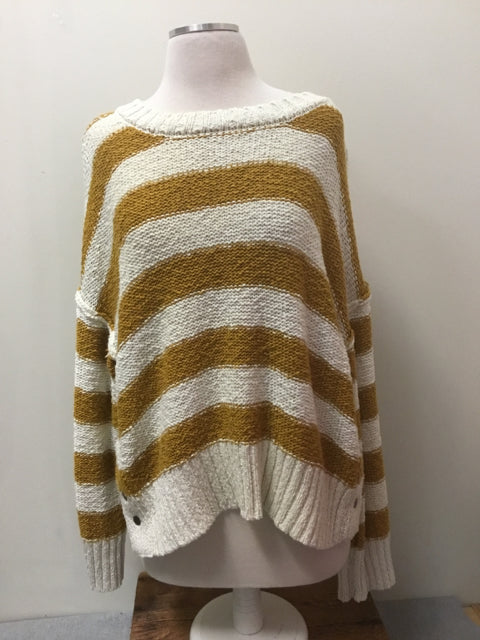 Size L BY TOGETHER Mustard Print Sweater